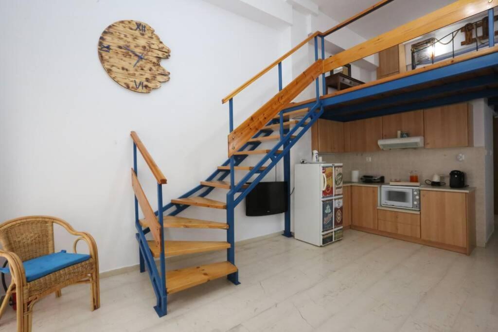 Lignum Apartment Ermoupoli Bagian luar foto