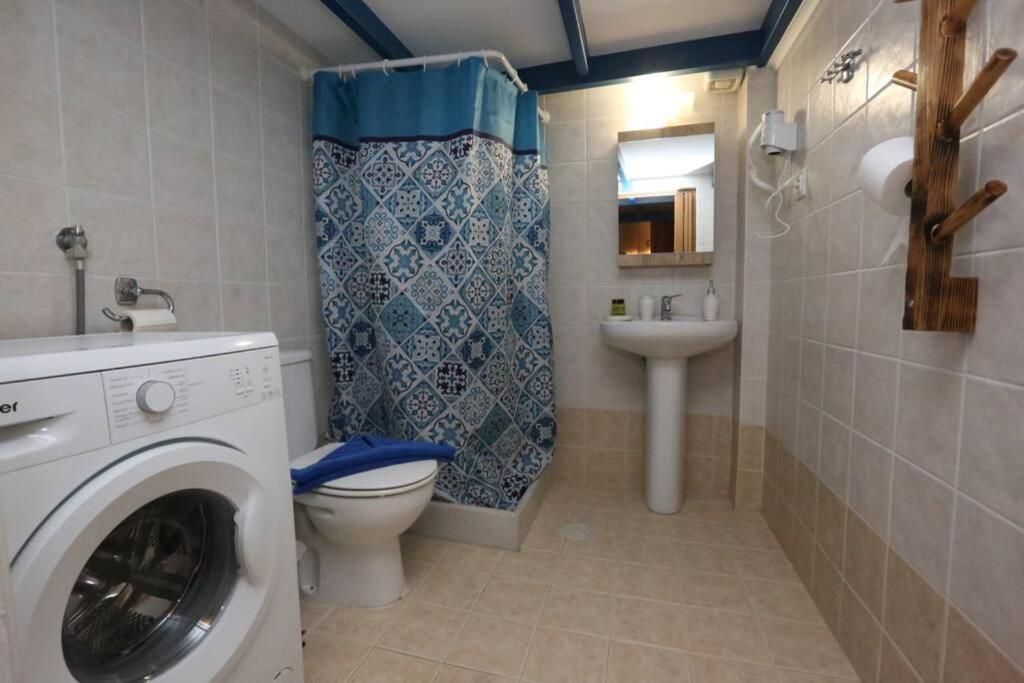 Lignum Apartment Ermoupoli Bagian luar foto